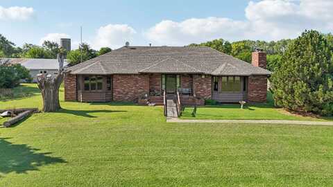 481 E 90th Ave, Wellington, KS 67152