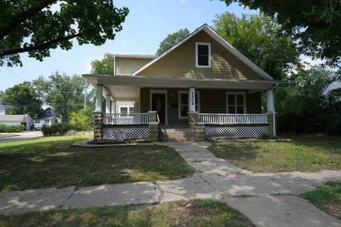 1502 E 11th Ave, Winfield, KS 67156
