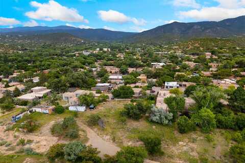 900 Don Miguel Place, Santa Fe, NM 87505
