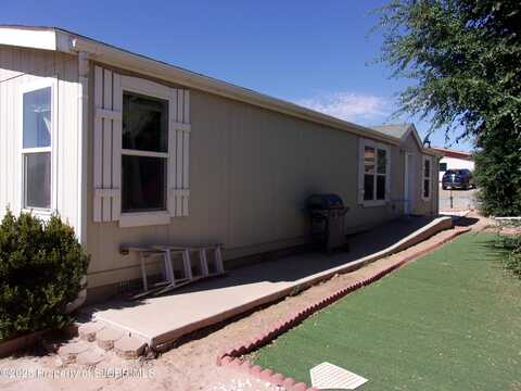 2209 N HUNTZINGER Avenue, Farmington, NM 87401