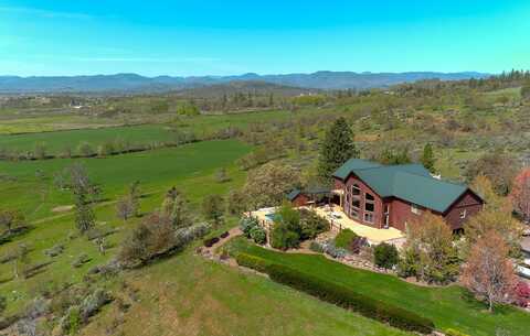 1881 Brophy Road, Eagle Point, OR 97524