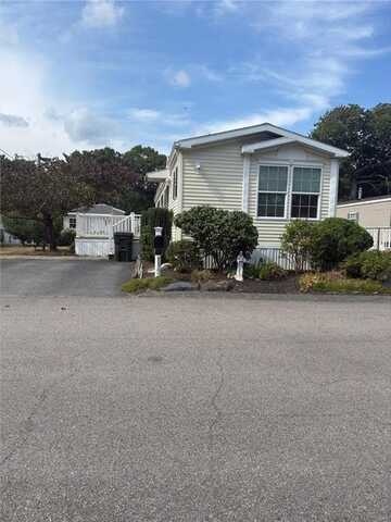 27 Krzak Road, North Kingstown, RI 02852