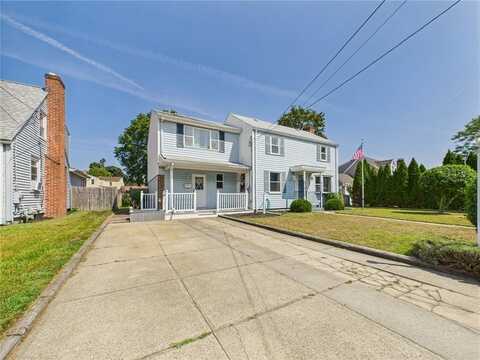 85 Pilgrim Drive, Warwick, RI 02888