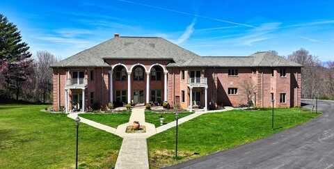 900 Tanager Drive, Bluefield, VA 24605