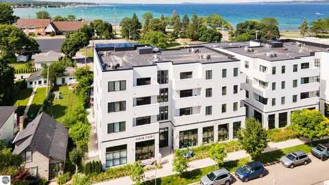 714 #206 Randolph Street, Traverse City, MI 49684