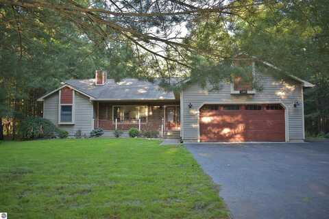 1683 White Oak, Interlochen, MI 49643