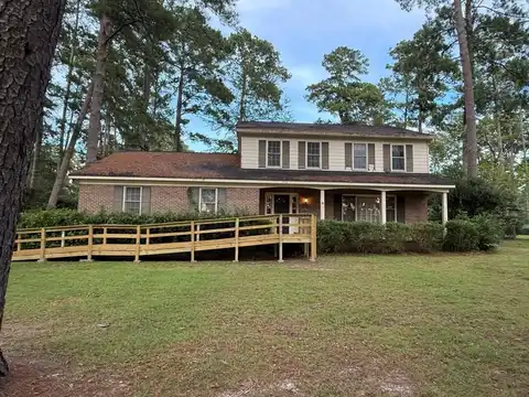 206 Pembroke Place, Thomasville, GA 31792