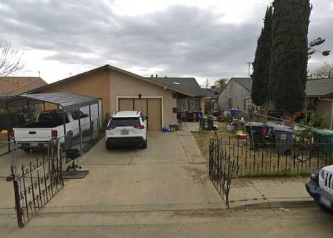 17221 Crocker Avenue, Huron, CA 93234