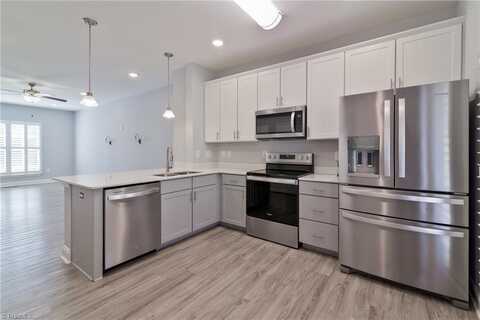 611 Riverside Drive, Mount Airy, NC 27030