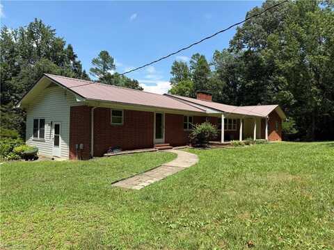 40 Arthur Teague Road, Siler City, NC 27344