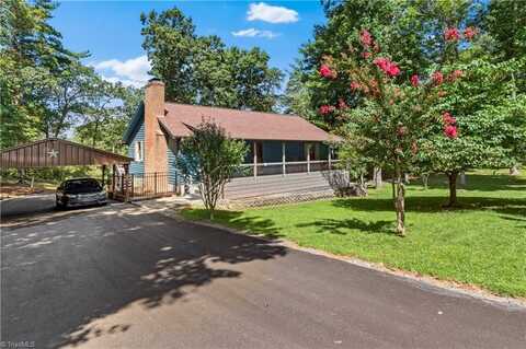 1502 Greenstreet Drive, Traphill, NC 28685