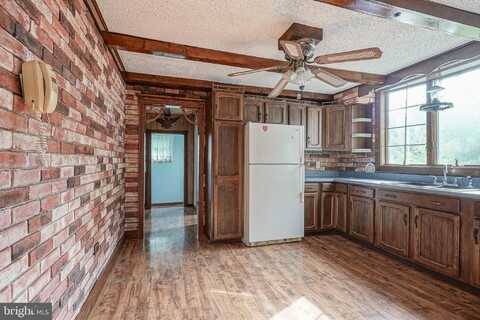 423 CUMBERLAND STREET, GLOUCESTER CITY, NJ 08030