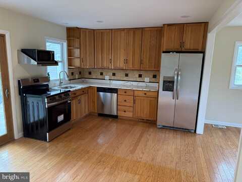 6049 FOREST GROVE ROAD, PARSONSBURG, MD 21849
