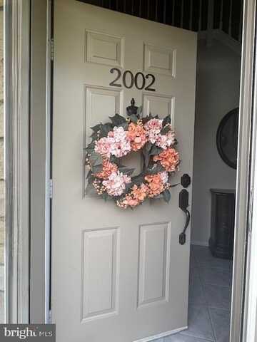 2002 ROYAL COURT, ROYERSFORD, PA 19468