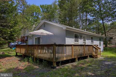 7942 SLEEPY HOLLOW DRIVE, TOBYHANNA, PA 18466