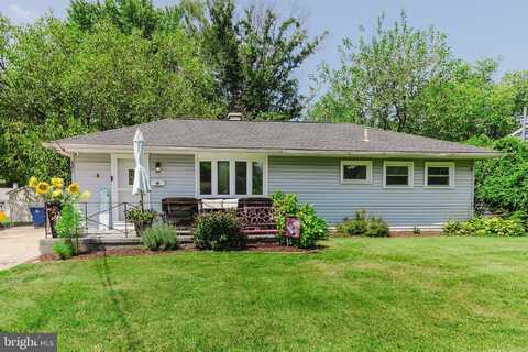 8 HOLLYBROOK AVENUE, LUMBERTON, NJ 08048