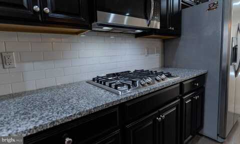 1606 N HIGHTS FARM RD S, MONROE TOWNSHIP, NJ 08831