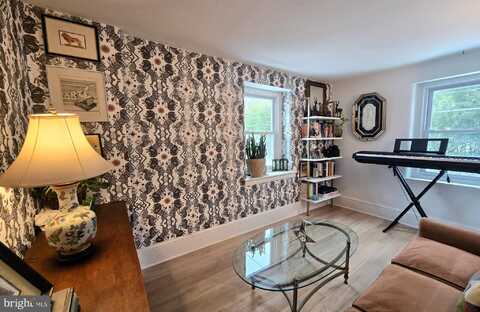 635 OLD SUMNEYTOWN PIKE, HARLEYSVILLE, PA 19438
