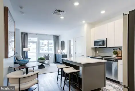 501-31 N COLUMBUS BOULEVARD, PHILADELPHIA, PA 19123