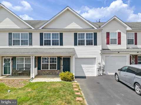 92 FUZZY TAIL DRIVE, RANSON, WV 25438