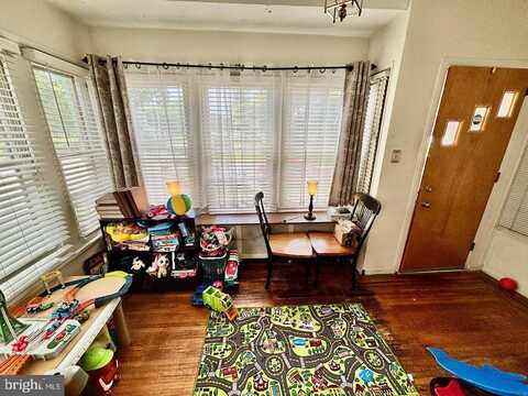 234 VIRGINIA AVENUE, FOLSOM, PA 19033