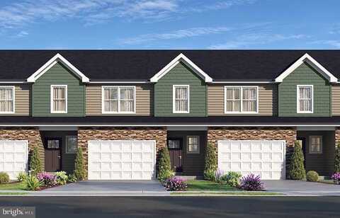 201 LUCILLE WAY, FLEETWOOD, PA 19522