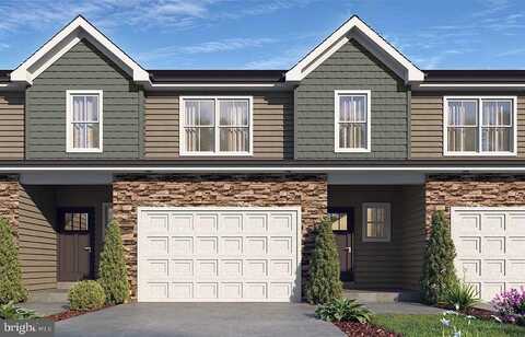 207 LUCILLE WAY, FLEETWOOD, PA 19522