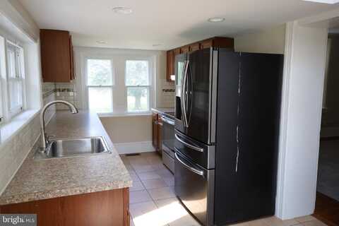 3244 SKIPPACK PIKE, LANSDALE, PA 19446