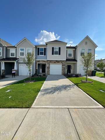 16 Honey Dew Way, Clayton, NC 27520