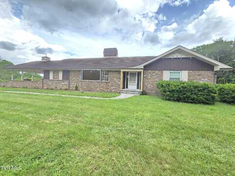 1305 College Heights Road, Johnson City, TN 37604