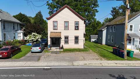233 Broadway, Port Ewen, NY 12466