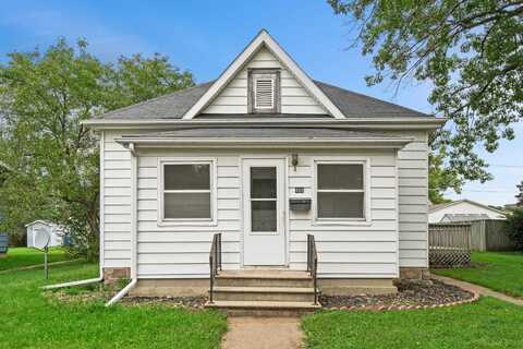 408 SW 5th Avenue, Waverly, IA 50677