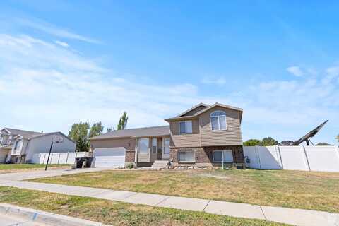 2121 N 550 W, Clinton, UT 84015