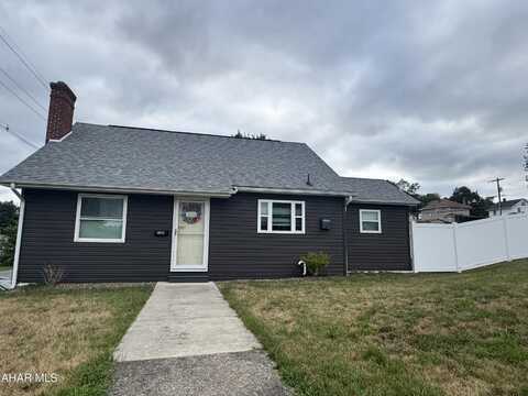 3820 Broad Avenue, Altoona, PA 16601