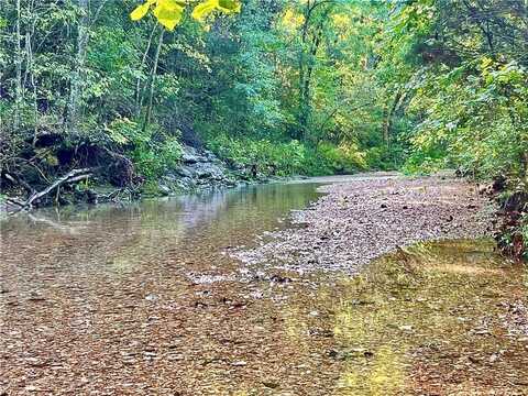 24 Ridge RD, Washburn, MO 65772