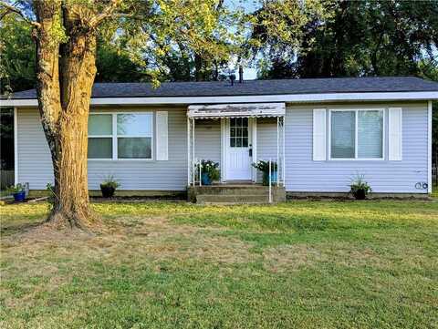 505 Main St SW, Gravette, AR 72736