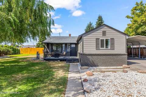106 S 53rd Ave, Yakima, WA 98908