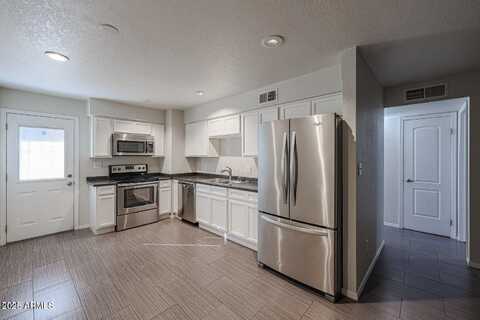 6819 N 12TH Street, Phoenix, AZ 85014