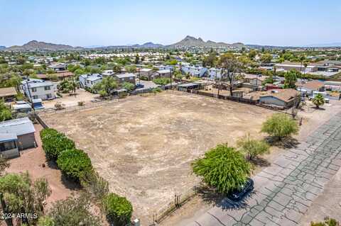2827 E ANGELA Drive, Phoenix, AZ 85032