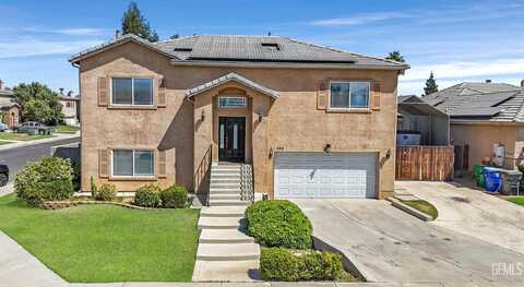 444 Rian Noelle Court, Bakersfield, CA 93308