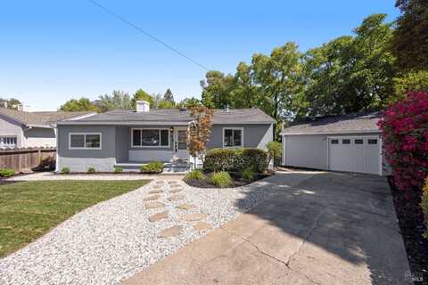4 Las Huertas Court, San Rafael, CA 94903
