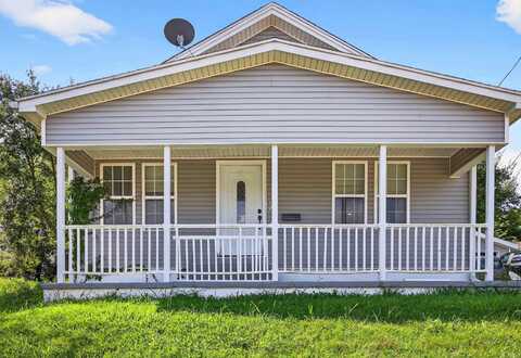 607 S Oak Street, Paoli, IN 47454