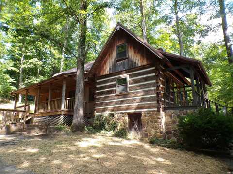 1173 N Cook Street, Paoli, IN 47454