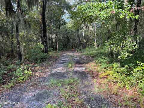 139 Ephraim Road, Saint Helena Island, SC 29920