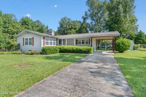 40 Knox Street, Bolivia, NC 28422