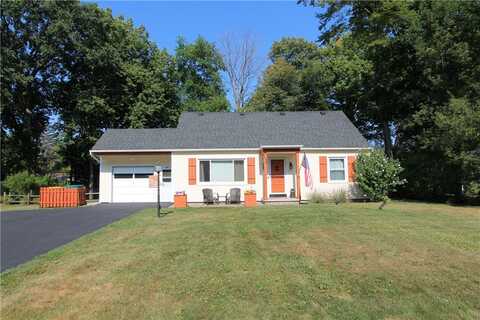135 Colony Lane, Henrietta, NY 14623