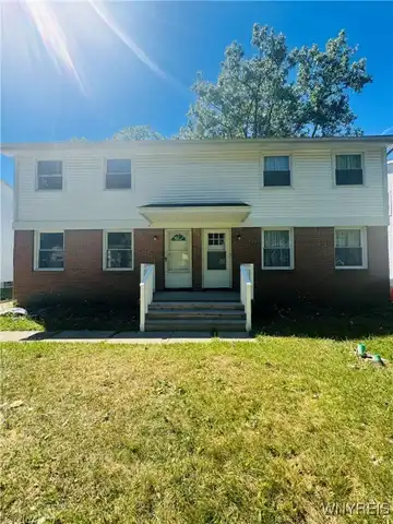 167 Fairgreen Drive, Amherst, NY 14228