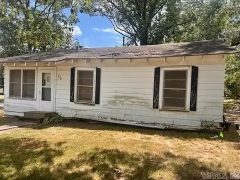 713 E Maxwell, DeWitt, AR 72042