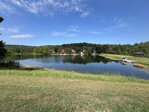 28 Kiwanie Drive, Hardy, AR 72542