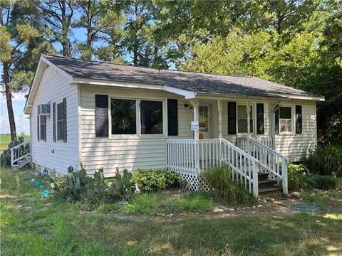 146 Robins Point Avenue, Deltaville, VA 23043
